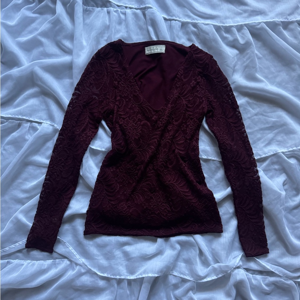 Abercrombie & Fitch Lace V-Neck Top